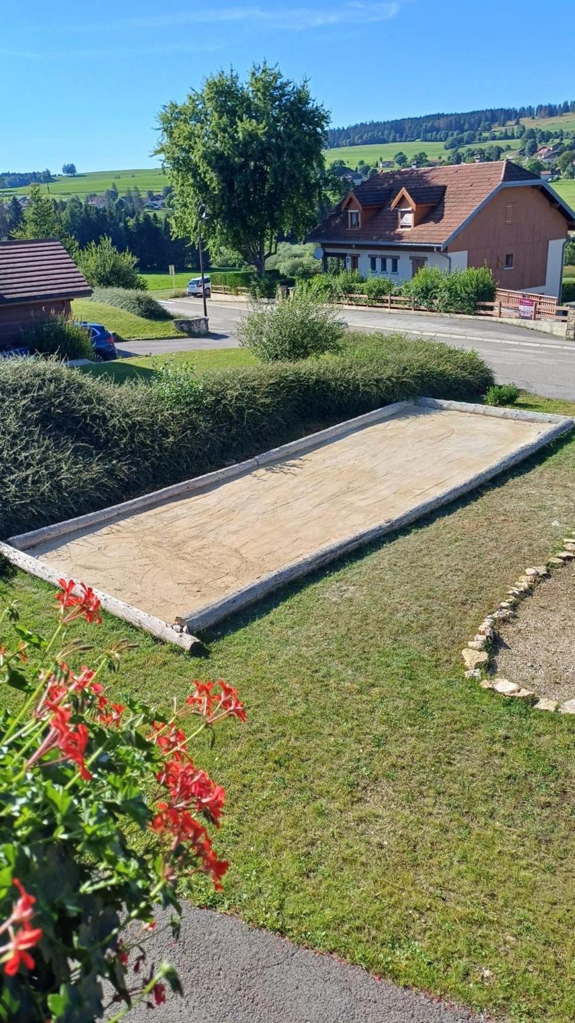 La Parenthese Du Dahu Gite De 6 Pers Métabief Exterior photo